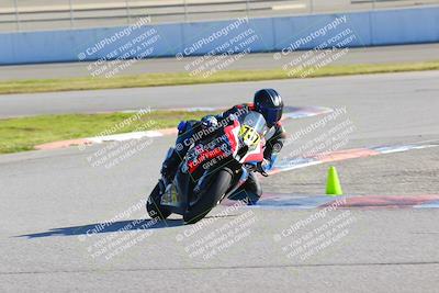 media/Jan-20-2023-Fastrack Riders (Fri) [[f2ad32aba3]]/Private/session 5 turn 13/